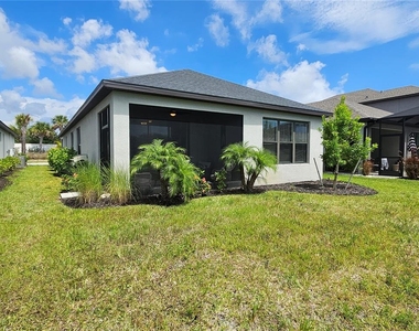 15285 Shady Palms Lane - Photo Thumbnail 36