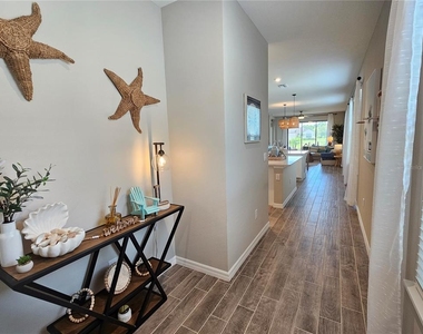 15285 Shady Palms Lane - Photo Thumbnail 10
