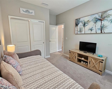 15285 Shady Palms Lane - Photo Thumbnail 57
