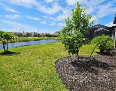 15285 Shady Palms Lane - Photo Thumbnail 35