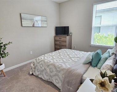 15285 Shady Palms Lane - Photo Thumbnail 52