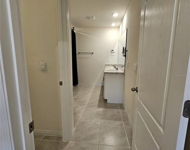 580 Auburn Grove Terrace - Photo Thumbnail 12