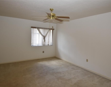 3750 Nw 53rd Road - Photo Thumbnail 17