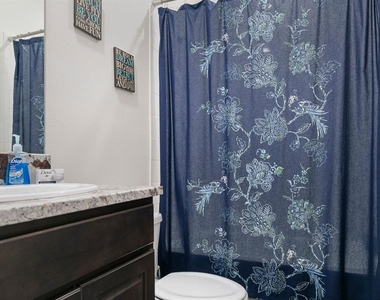 1454 Nw 136th Boulevard - Photo Thumbnail 11
