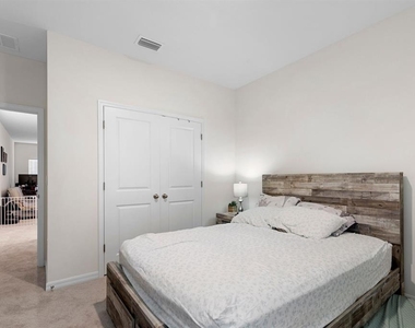 1454 Nw 136th Boulevard - Photo Thumbnail 7
