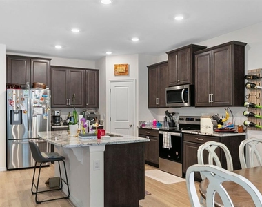 1454 Nw 136th Boulevard - Photo Thumbnail 1