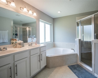 8241 Nw 54th Street - Photo Thumbnail 10
