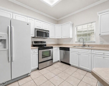1125 Nw 120th Way - Photo Thumbnail 7