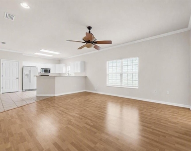 1125 Nw 120th Way - Photo Thumbnail 4