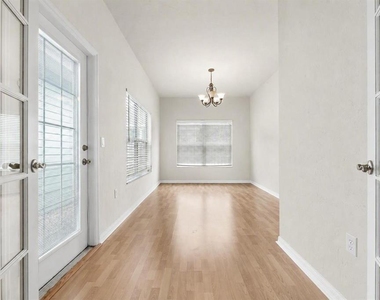 1125 Nw 120th Way - Photo Thumbnail 10