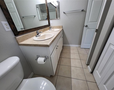 4335 Nw 48th Street - Photo Thumbnail 31