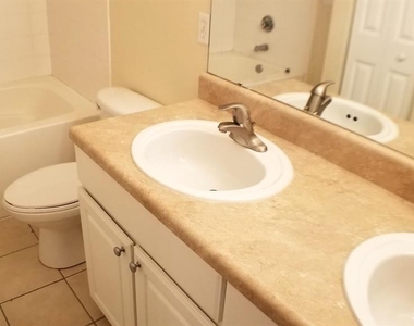 4335 Nw 48th Street - Photo Thumbnail 15
