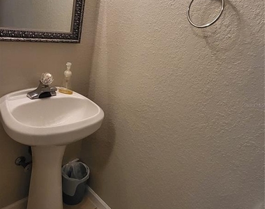 4335 Nw 48th Street - Photo Thumbnail 18
