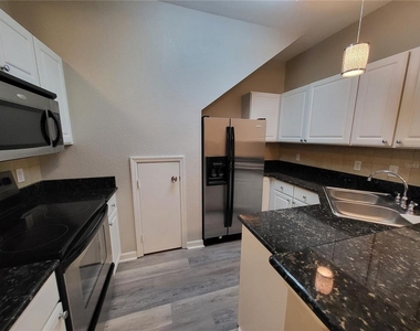 4335 Nw 48th Street - Photo Thumbnail 9