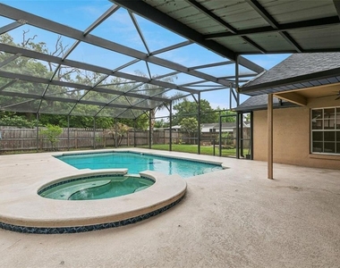 1711 Charleston Lane - Photo Thumbnail 23