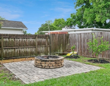 1711 Charleston Lane - Photo Thumbnail 29