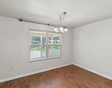 206 E Catawba - Photo Thumbnail 9