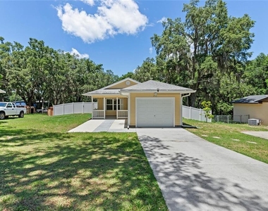 206 E Catawba - Photo Thumbnail 15