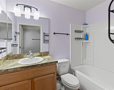 206 E Catawba - Photo Thumbnail 6