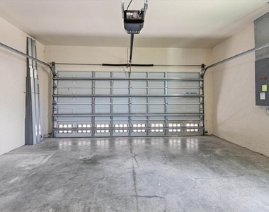 191 W Pine Valley Lane - Photo Thumbnail 23