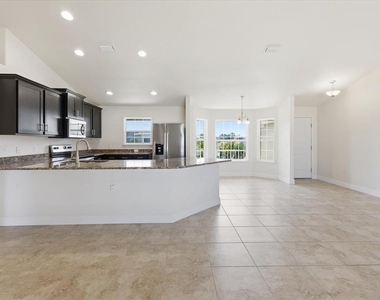 191 W Pine Valley Lane - Photo Thumbnail 10