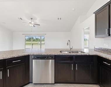 191 W Pine Valley Lane - Photo Thumbnail 4