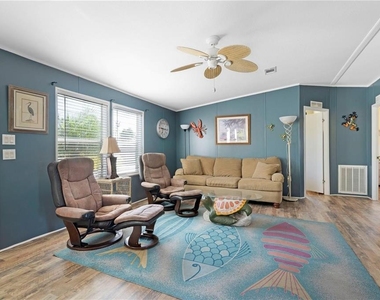 3101 Bamboo Court - Photo Thumbnail 4