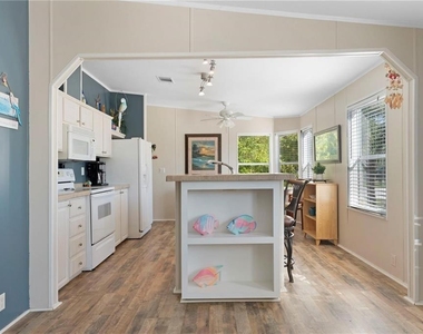 3101 Bamboo Court - Photo Thumbnail 6