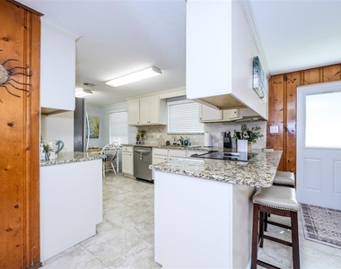 330 Harvey Street - Photo Thumbnail 24