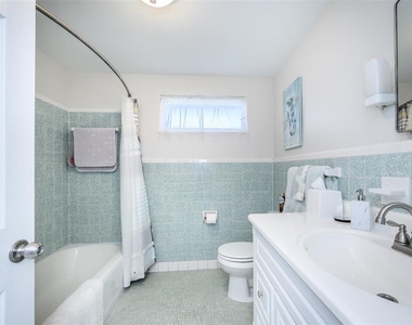 330 Harvey Street - Photo Thumbnail 30