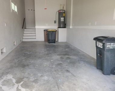 431 W Mckenzie Street - Photo Thumbnail 21