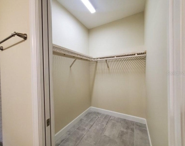 431 W Mckenzie Street - Photo Thumbnail 14