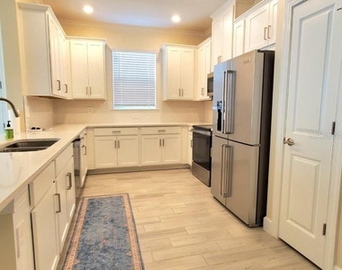 16087 Ivy Ridge Court - Photo Thumbnail 12