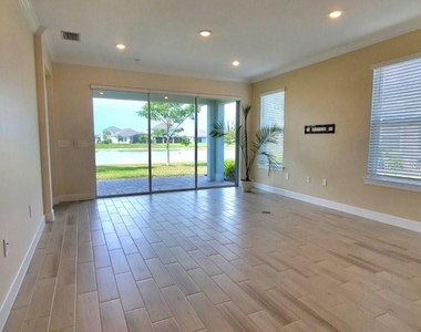 16087 Ivy Ridge Court - Photo Thumbnail 20