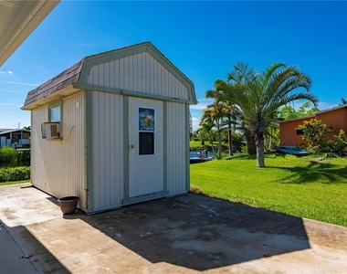 4220 Deltona Drive - Photo Thumbnail 35
