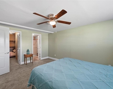 4220 Deltona Drive - Photo Thumbnail 15