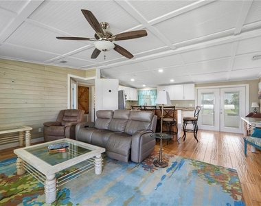 4220 Deltona Drive - Photo Thumbnail 6