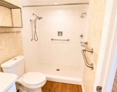 1624 Whitehead Drive - Photo Thumbnail 13