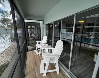 2566 Gary Circle - Photo Thumbnail 12