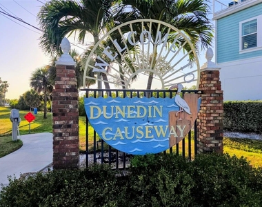 2566 Gary Circle - Photo Thumbnail 10