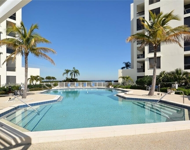 1930 Harbourside Drive - Photo Thumbnail 23