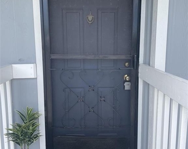 6033 34th Street W - Photo Thumbnail 1