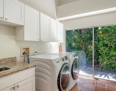 4935 Riverwood Avenue - Photo Thumbnail 33