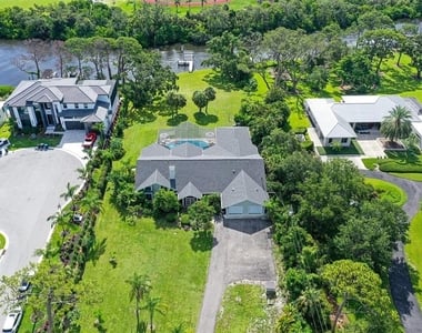 4935 Riverwood Avenue - Photo Thumbnail 1