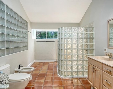 4935 Riverwood Avenue - Photo Thumbnail 27