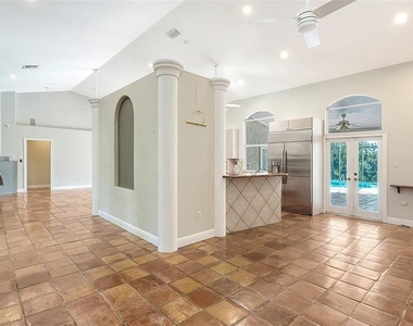 4935 Riverwood Avenue - Photo Thumbnail 20