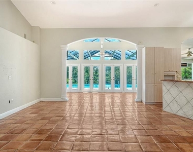 4935 Riverwood Avenue - Photo Thumbnail 11