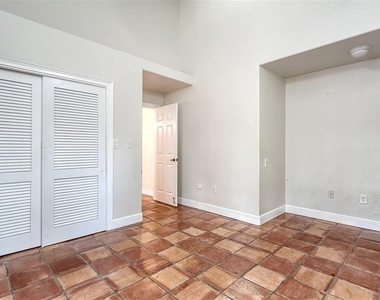 4935 Riverwood Avenue - Photo Thumbnail 39