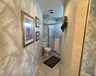 6632 Pineview Terrace - Photo Thumbnail 15