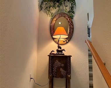 6632 Pineview Terrace - Photo Thumbnail 16